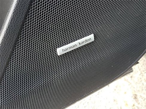 Used 2015 Subaru Forester 2.0XT Touring w/ Eyesight & Navigation System image 23