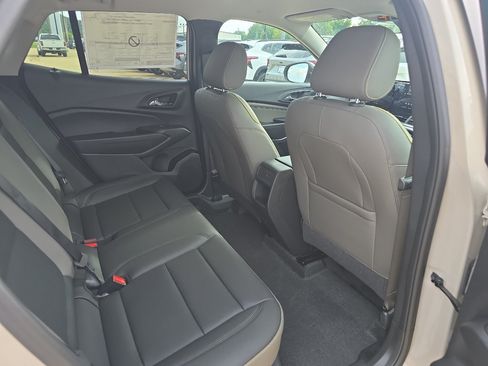 New 2026 Chevrolet Trax ACTIV w/ Driver Confidence Package FWD image 16