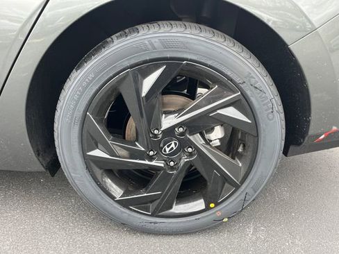 New 2026 Hyundai Elantra Sport FWD image 11