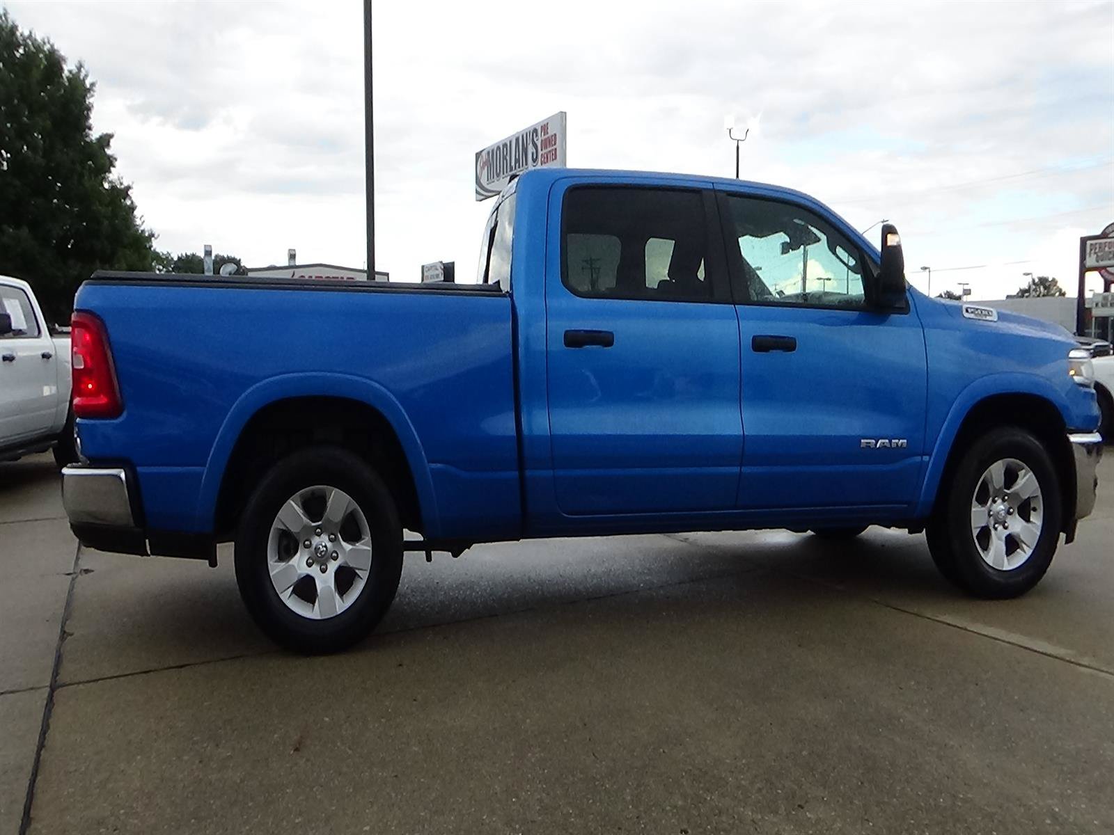 Used 2025 RAM 1500 Big Horn AWD/4WD image 5