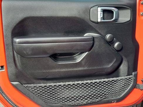 Used 2021 Jeep Wrangler Unlimited Sport image 19