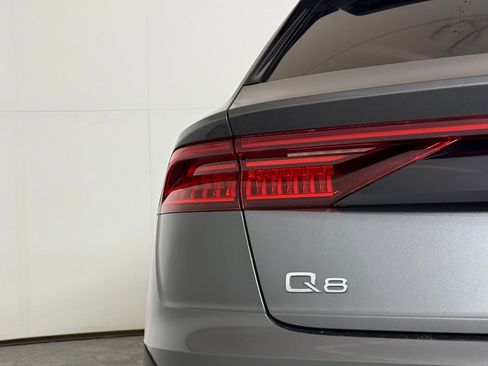 Used 2021 Audi Q8 Premium Plus w/ Premium Plus Package image 13