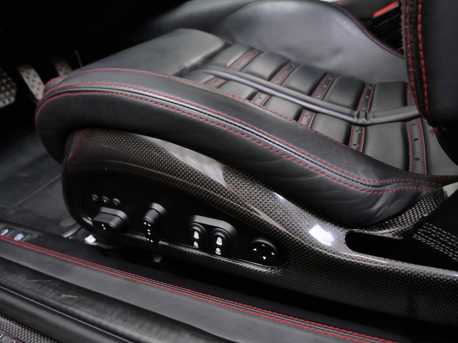 Used 2009 Ferrari 599 GTB Fiorano RWD image 17