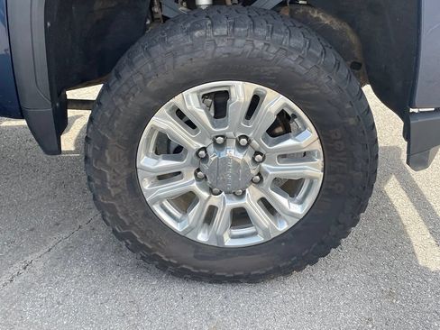 Used 2022 GMC Sierra 2500 Denali AWD/4WD image 32