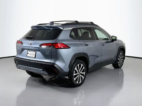 Used 2024 Toyota Corolla Cross XLE AWD/4WD image 5