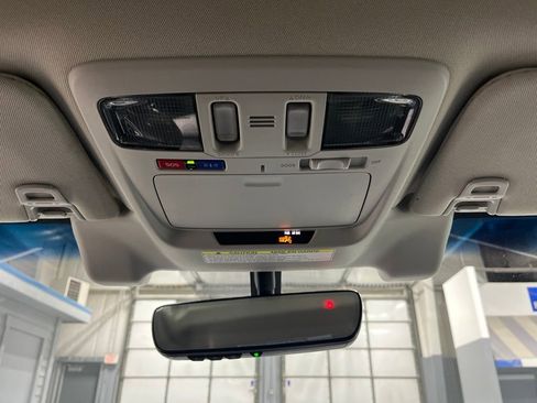 Used 2018 Subaru Outback 2.5i Limited AWD/4WD image 30