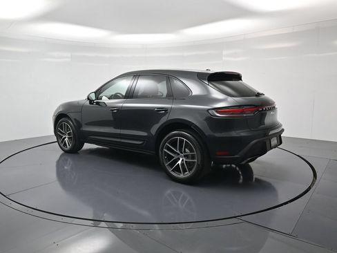 Certified 2026 Porsche Macan AWD/4WD image 3