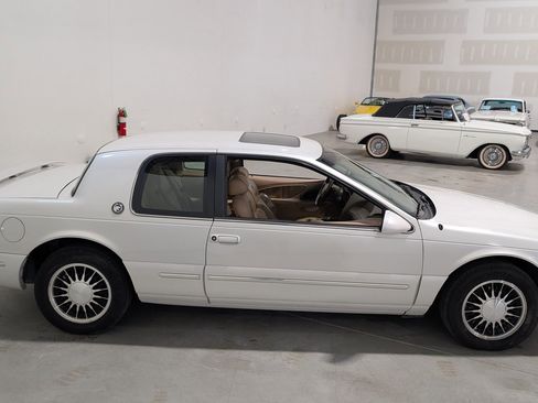 Used 1997 Mercury Cougar XR7 image 17