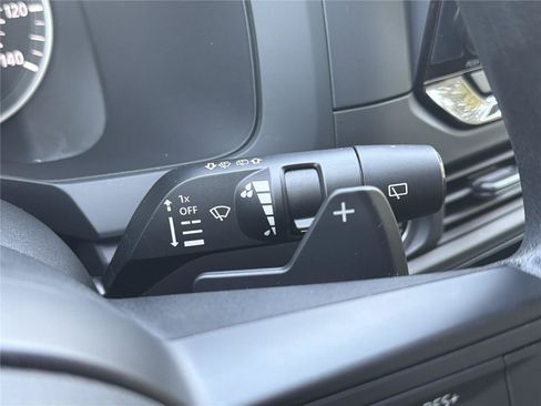 Used 2024 Nissan Pathfinder S AWD/4WD image 13
