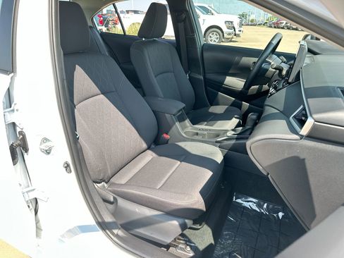 Used 2024 Toyota Corolla LE image 23