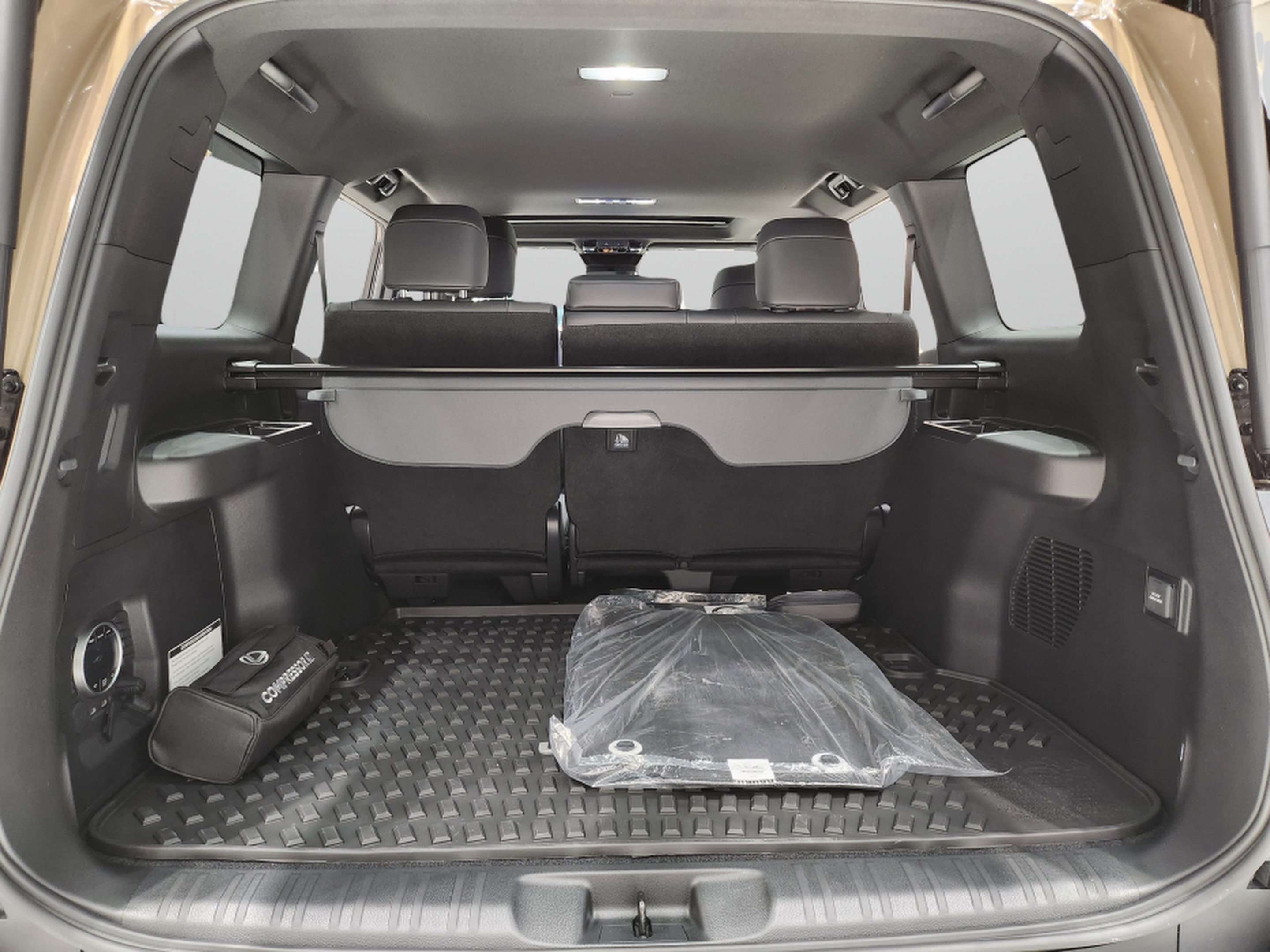 Certified 2026 Lexus GX 550 AWD/4WD image 12