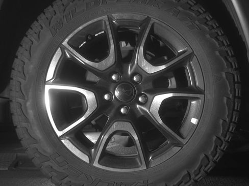 Used 2025 Jeep Compass Trailhawk AWD/4WD image 15