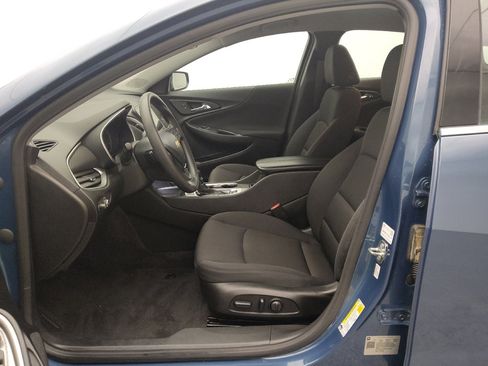 Used 2024 Chevrolet Malibu LT image 17