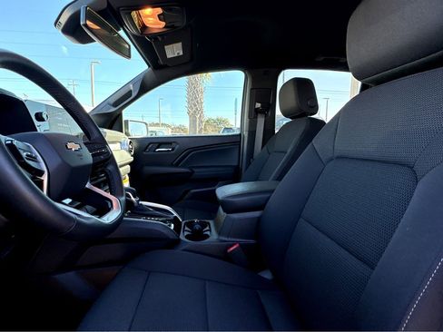 Used 2025 Chevrolet Colorado LT image 17