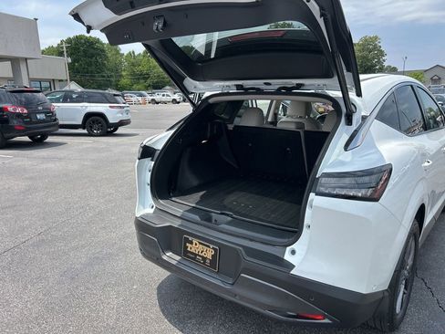 Used 2025 Nissan Murano SL AWD/4WD image 15