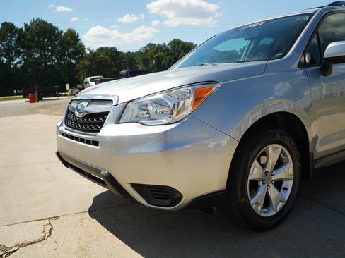 Used 2016 Subaru Forester 2.5i Premium w/ Protection Package #1 AWD/4WD image 18