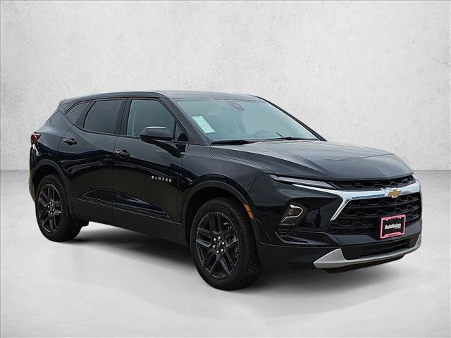 New 2026 Chevrolet Blazer LT FWD image 7