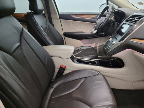 Used 2017 Lincoln MKC Select w/ Select Plus Package image 21