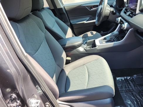 Certified 2025 Toyota RAV4 XLE AWD/4WD image 31