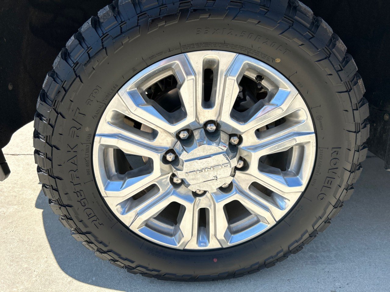 Used 2020 GMC Sierra 2500 Denali w/ Denali Ultimate Package AWD/4WD image 10