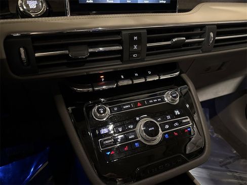 Certified 2020 Lincoln Corsair Reserve w/ Elements Package image 17