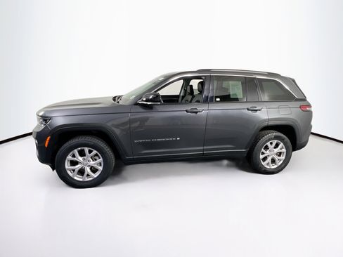 Used 2022 Jeep Grand Cherokee Limited image 8