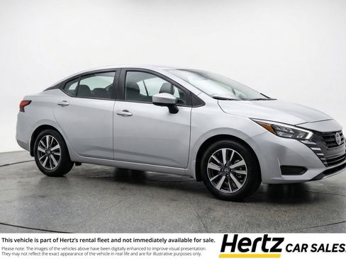 Used 2025 Nissan Versa SV FWD image 1