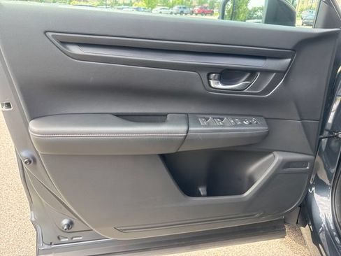 Certified 2025 Honda CR-V Sport image 9