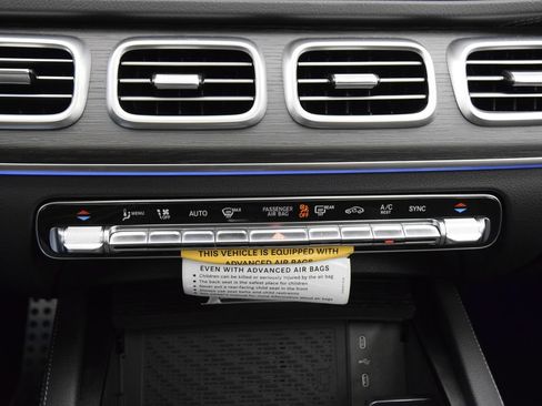 New 2026 Mercedes-Benz GLS 450 4MATIC image 29