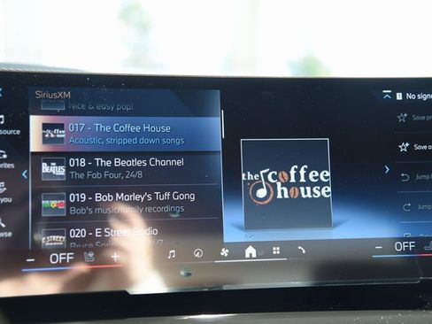 Certified 2024 BMW 530i xDrive w/ Premium Package image 24