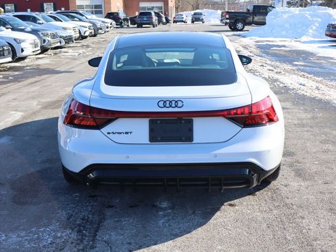 Used 2023 Audi e-tron GT Premium Plus image 6