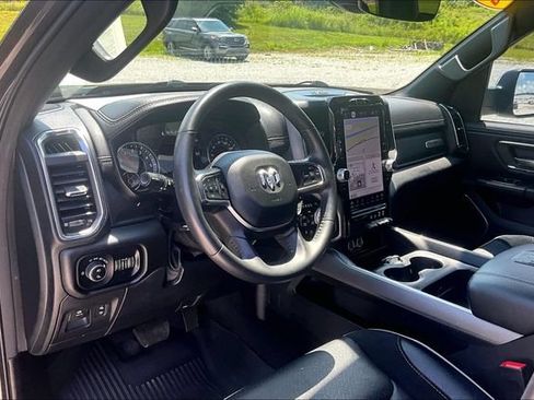 Used 2024 RAM 1500 Laramie AWD/4WD image 12