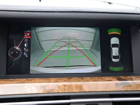 Used 2015 BMW 740i RWD image 19