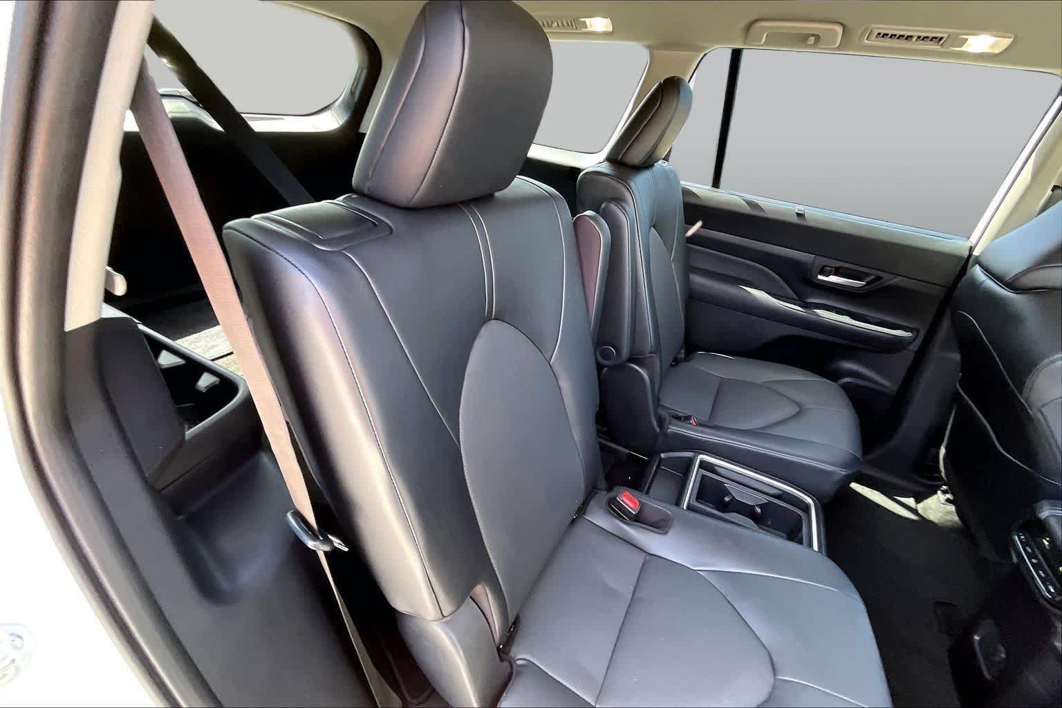 Used 2026 Toyota Grand Highlander AWD image 20
