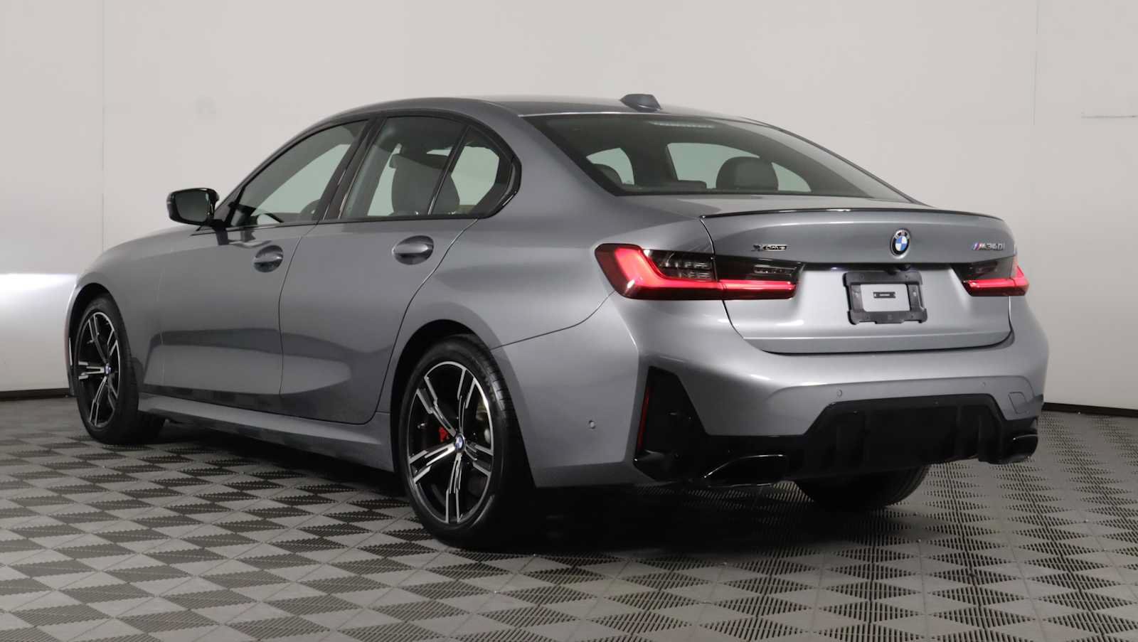 Used 2024 BMW M340i xDrive w/ Premium Package AWD/4WD image 4
