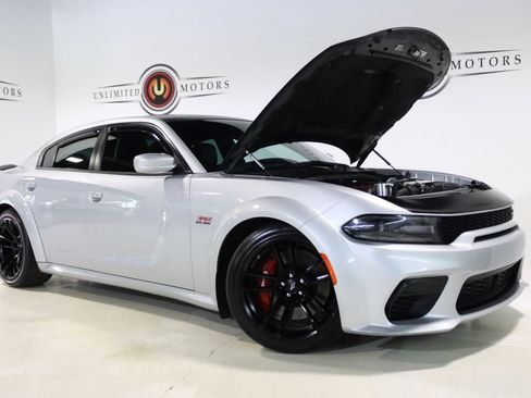 Used 2020 Dodge Charger Scat Pack RWD image 37