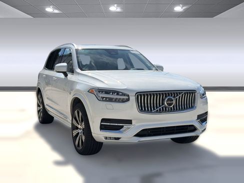 Certified 2023 Volvo XC90 B6 Ultimate w/ Protection Package Premier AWD/4WD image 7
