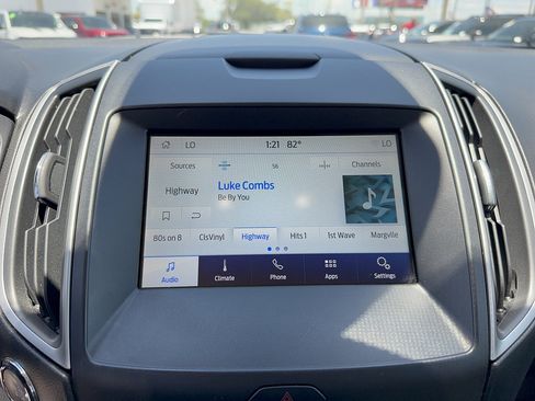 Certified 2019 Ford Edge SEL w/ Equipment Group 201A AWD/4WD image 18