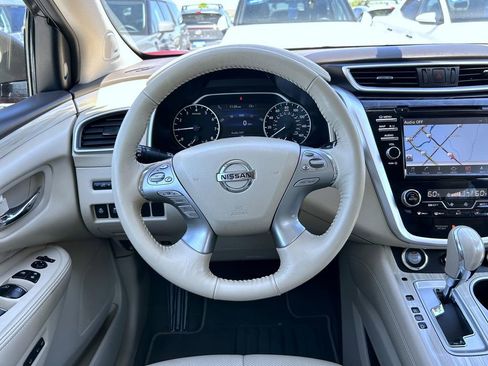 Used 2017 Nissan Murano Platinum w/ Platinum Technology Package AWD/4WD image 12