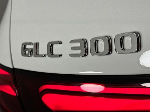New 2026 Mercedes-Benz GLC 300 image 8