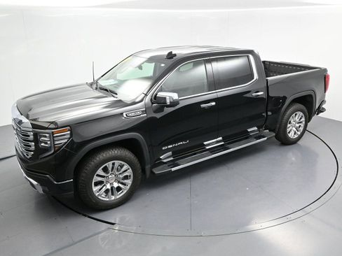 Used 2025 GMC Sierra 1500 Denali AWD/4WD image 44