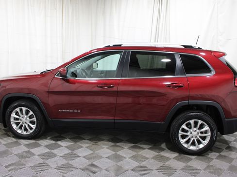 Used 2019 Jeep Cherokee Latitude w/ Popular Appearance Group FWD image 30
