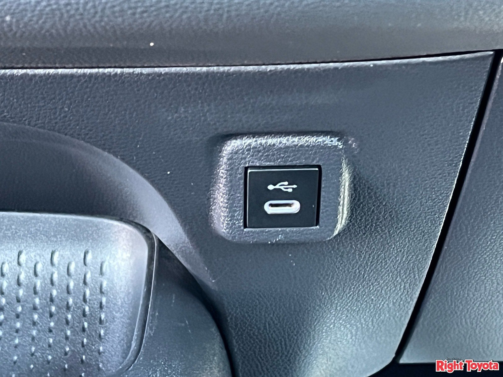 Certified 2025 Toyota Corolla LE FWD image 27