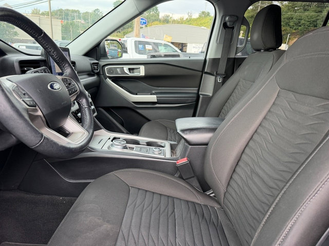 Used 2020 Ford Explorer XLT w/ Comfort Package AWD/4WD image 11