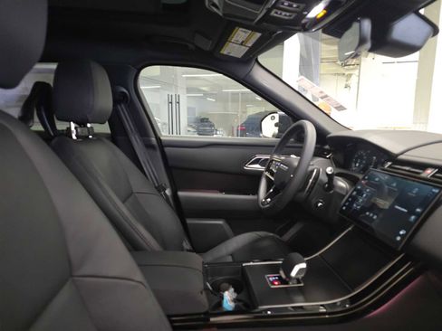 New 2026 Land Rover Range Rover Velar Dynamic SE image 10