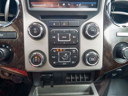 Used 2016 Ford F250 Platinum w/ FX4 Off-Road Package AWD/4WD image 29