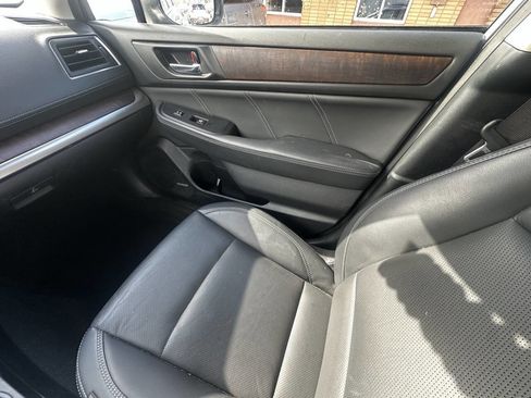 Used 2019 Subaru Outback 3.6R Limited image 12
