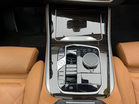 Certified 2025 BMW X5 sDrive40i image 11