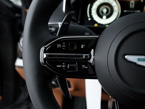 New 2026 Aston Martin Vanquish Convertible RWD image 24