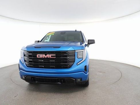 Used 2022 GMC Sierra 1500 Elevation w/ Preferred Package image 31